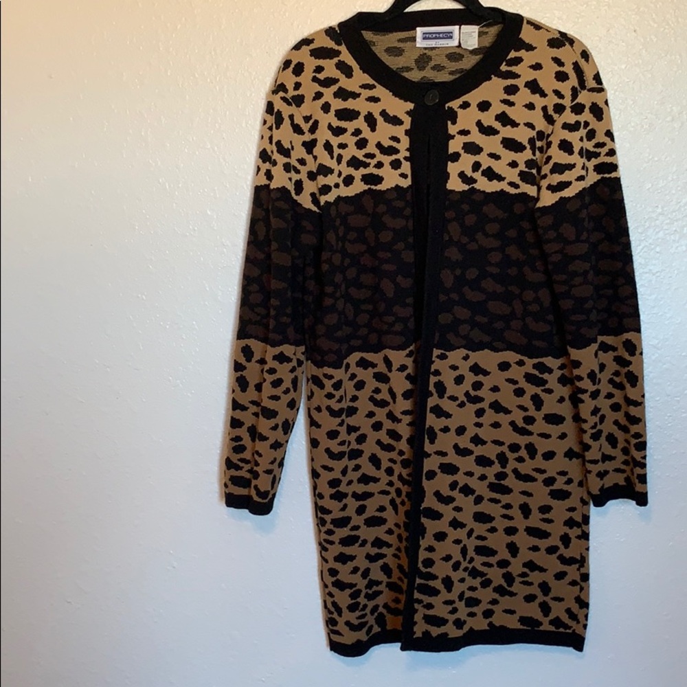 Prophecy by Sag Harbor Size L Leopard Sweater